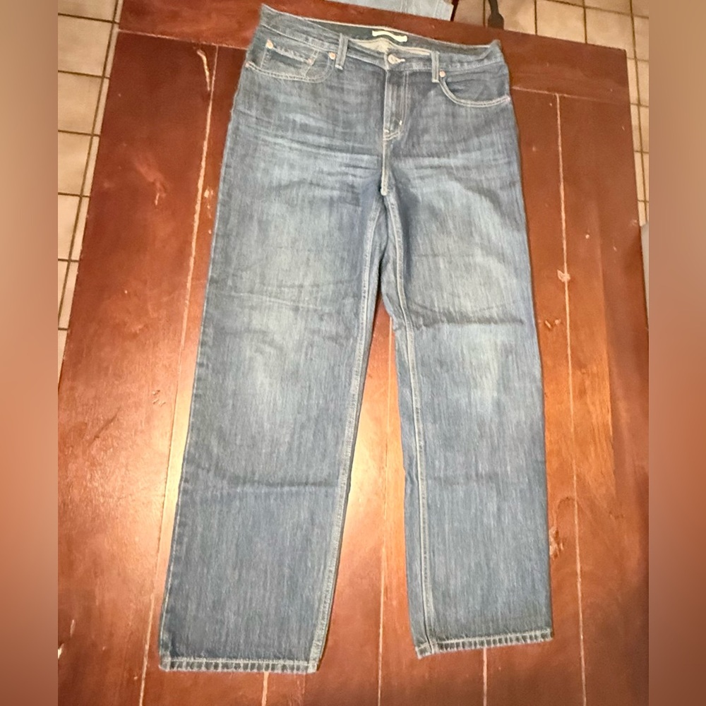 Levi's Straight Leg Blue Jeans